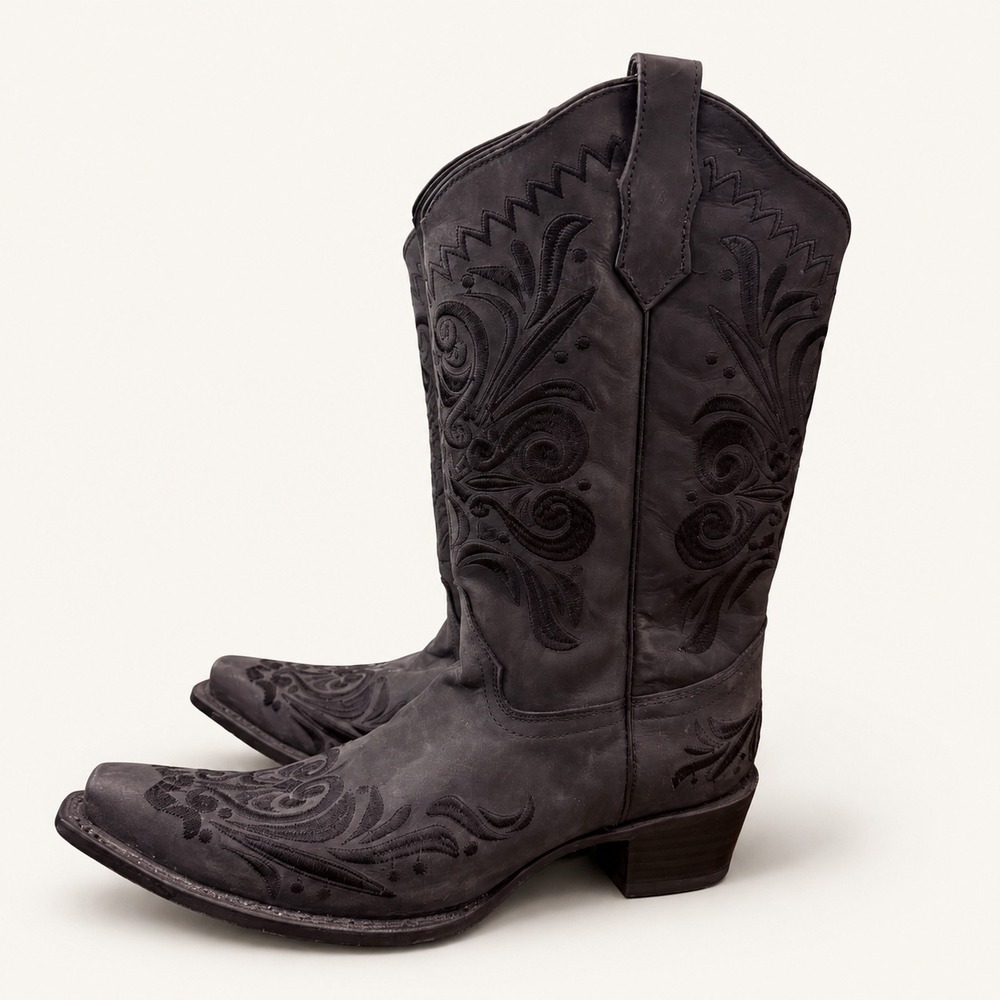 Circle G Corral Women Size 10 Western Cowboy Boots Black Snip Toe Embroidery